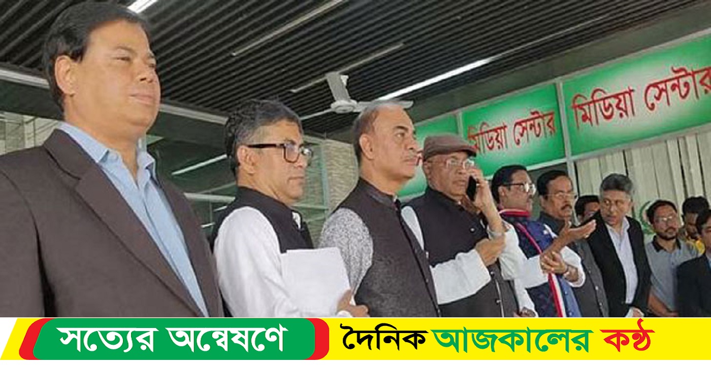 রাষ্ট্রপতি নির্বাচন: আওয়ামী লীগ প্রার্থীর মনোনয়নপত্র নিয়ে ইসিতে ওবায়দুল কাদের
