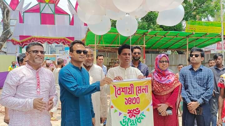 গ্রাম বাংলার ঐতিহ্য ধরে রাখতে সাতক্ষীরায় ১৫ দিন ব্যাপি বৈশাখী মেলার উদ্বোধন