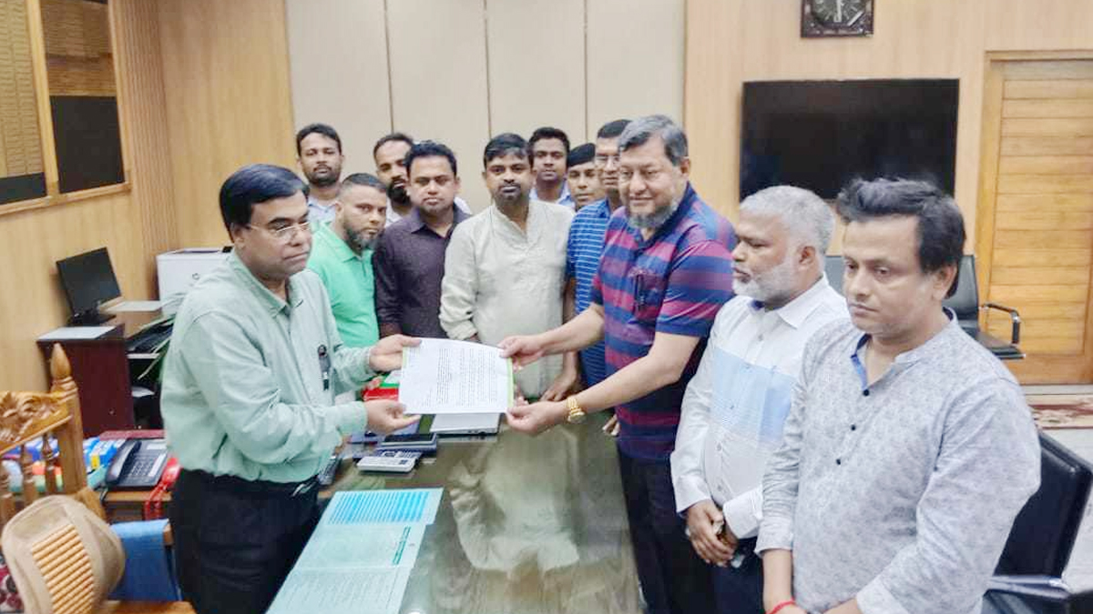 বিএনপির নিবন্ধন বাতিলের দাবি নিয়ে ইসিতে যুবলীগ