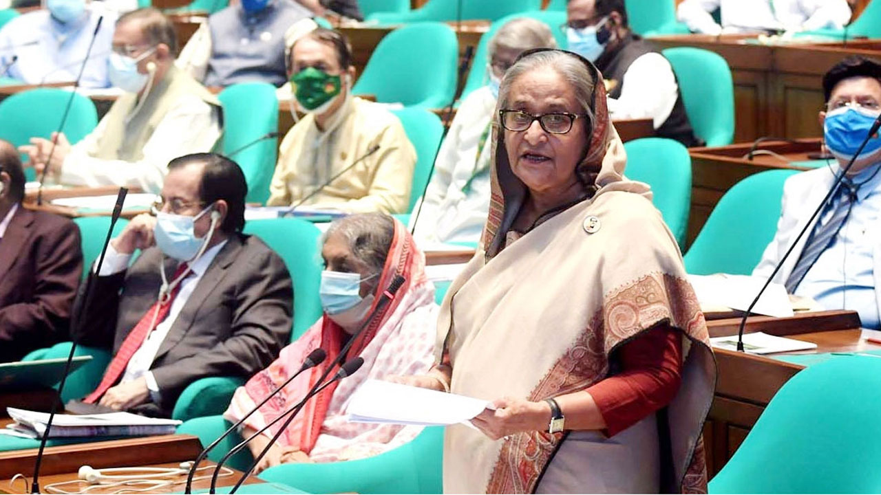বাংলাদেশ উন্নয়নের পথে এগিয়ে যাচ্ছে : প্রধানমন্ত্রী