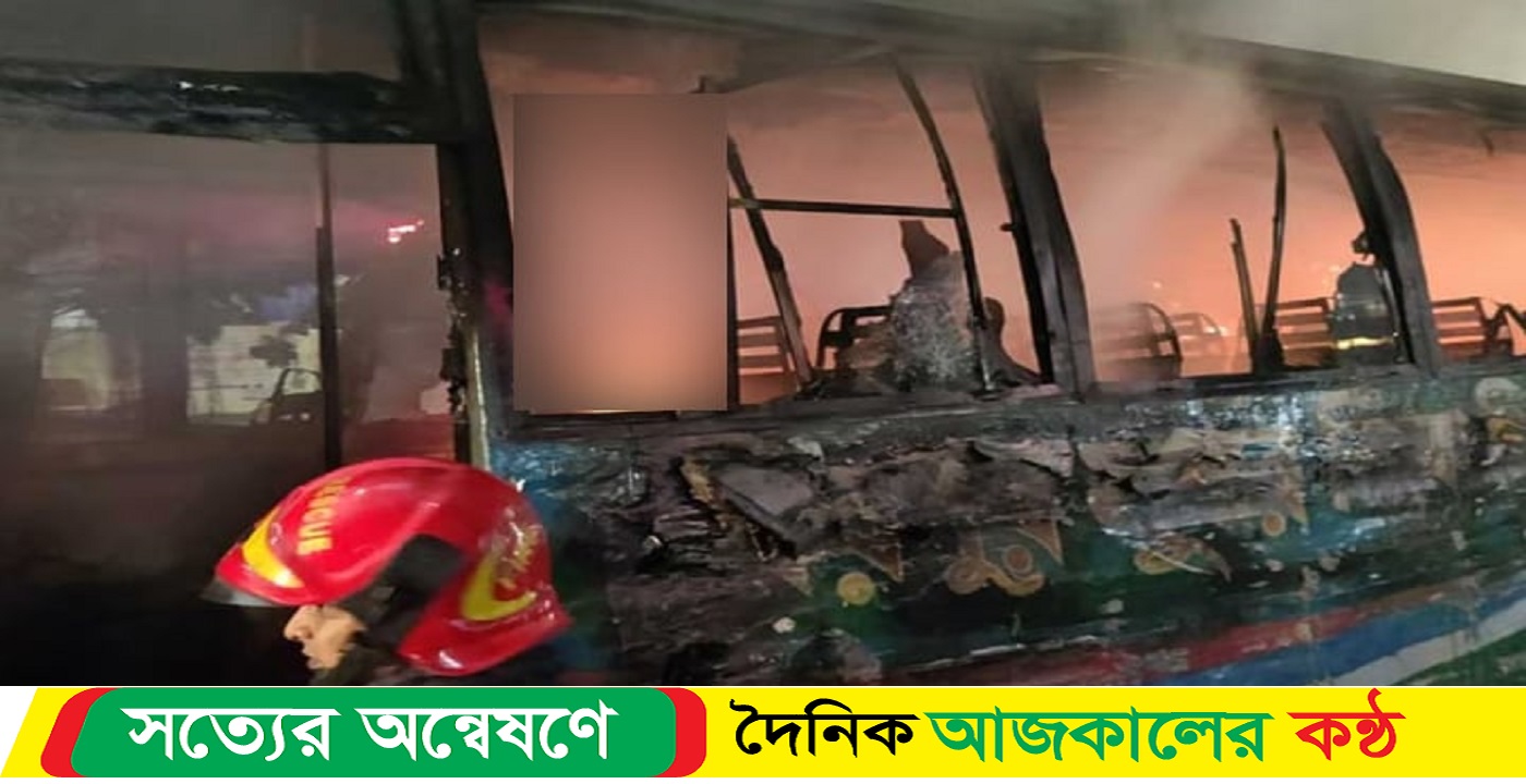 মালিবাগে বাসে আগুন