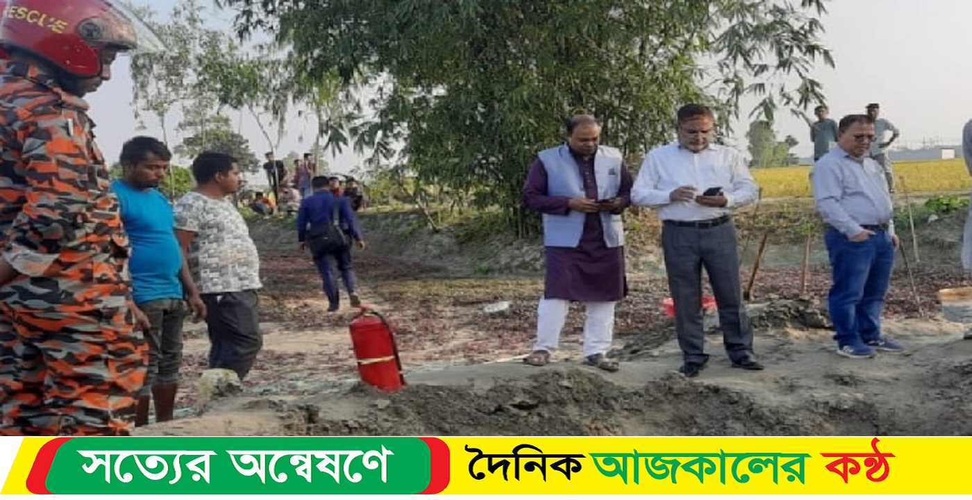 চিরিরবন্দরে মৈত্রী পাইপলাইন ছিদ্র করে তেল চুরি