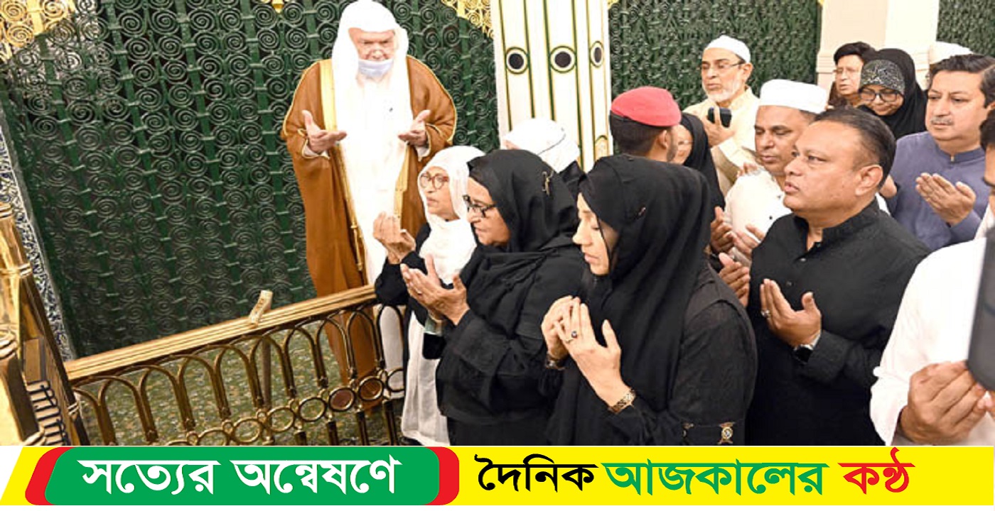 মসজিদে নববী জিয়ারত করেন : প্রধানমন্ত্রী