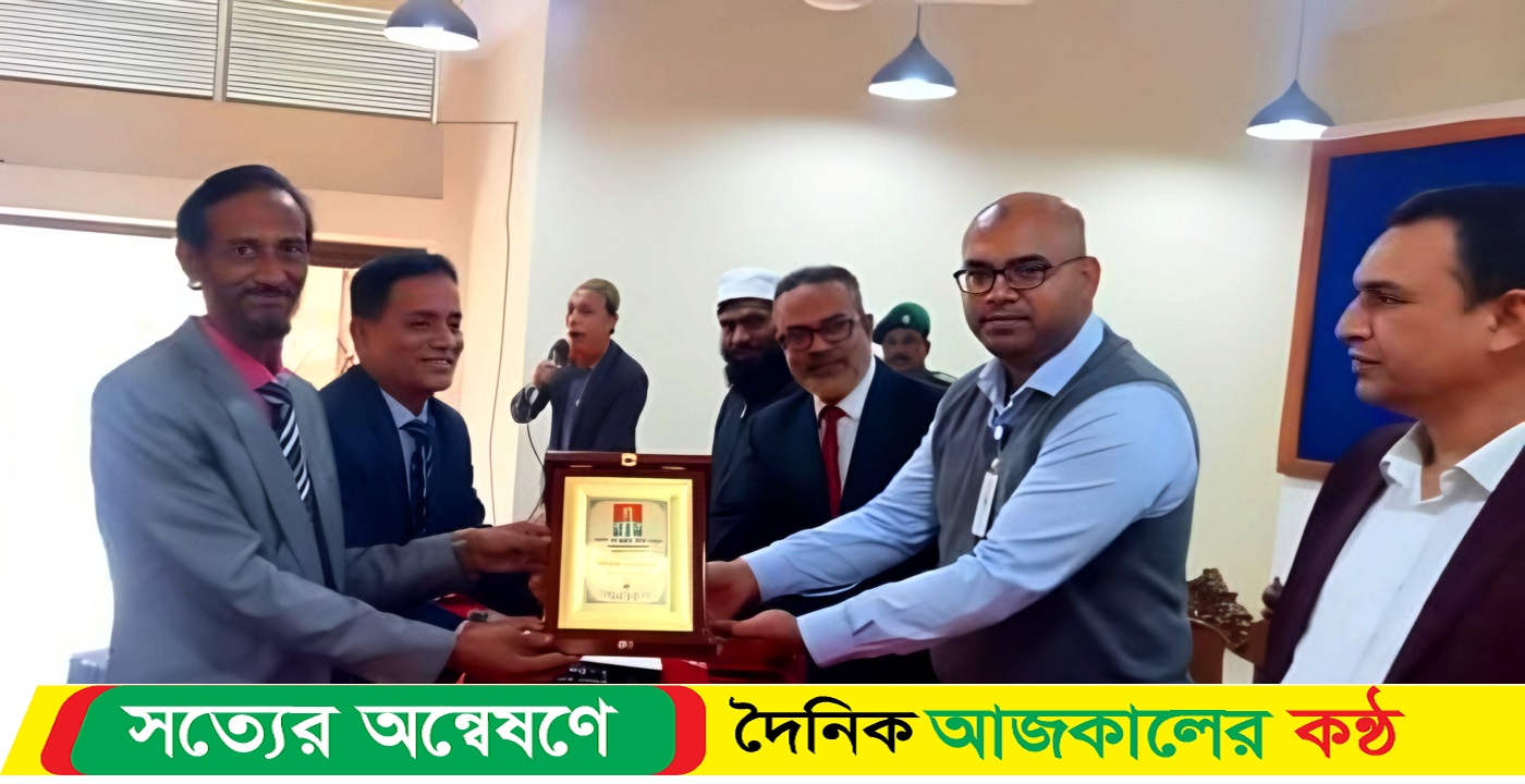 উপজেলা নির্বাহী অফিসার আব্দুল্লাহ আল মামুন এর বদলীজনিত কারণে বিদায়ী সংবর্ধনা দিয়েছেন উপজেলা প্রাথমিক শিক্ষা পরিবার