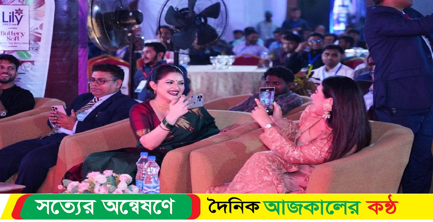 জনপ্রিয় তারকা অপু-পরীর খুনসুটি