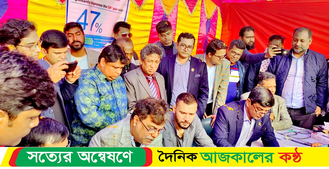 লোহাগড়ায় ৫ হাজার রোগীকে ফ্রি চিকিৎসা সেবা দানের লক্ষে ম্যাশ ফ্রি মেডিকেল ক্যাম্পের শুভ উদ্বোধন করলেন ‘মাশরাফি’