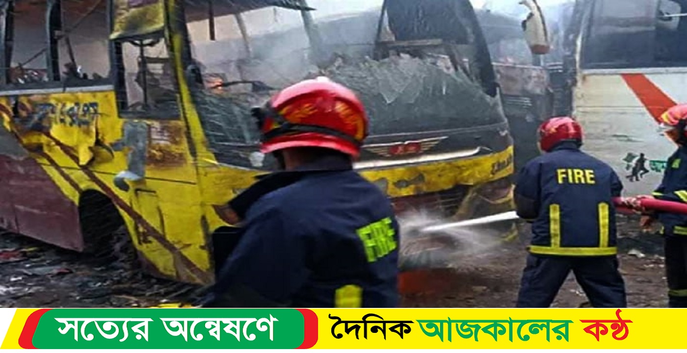 মানিকনগরে ৩ বাসে আগুন