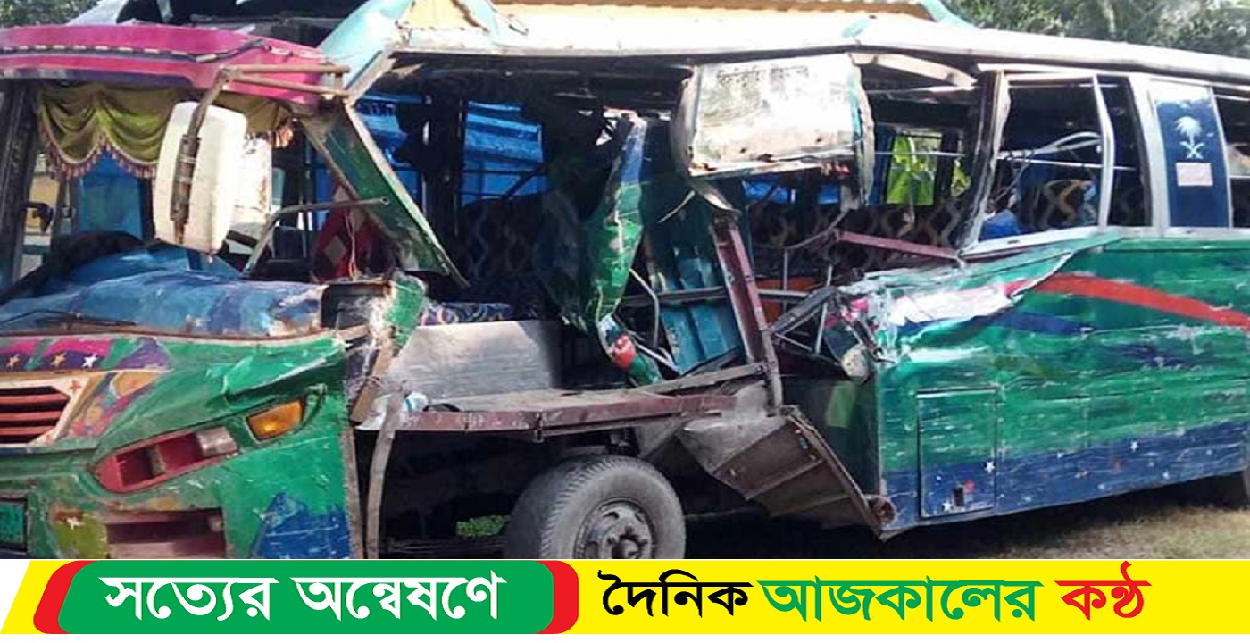 সাভারে বাস-ট্রাক-ইজিবাইকের ত্রিমুখী সংঘর্ষ