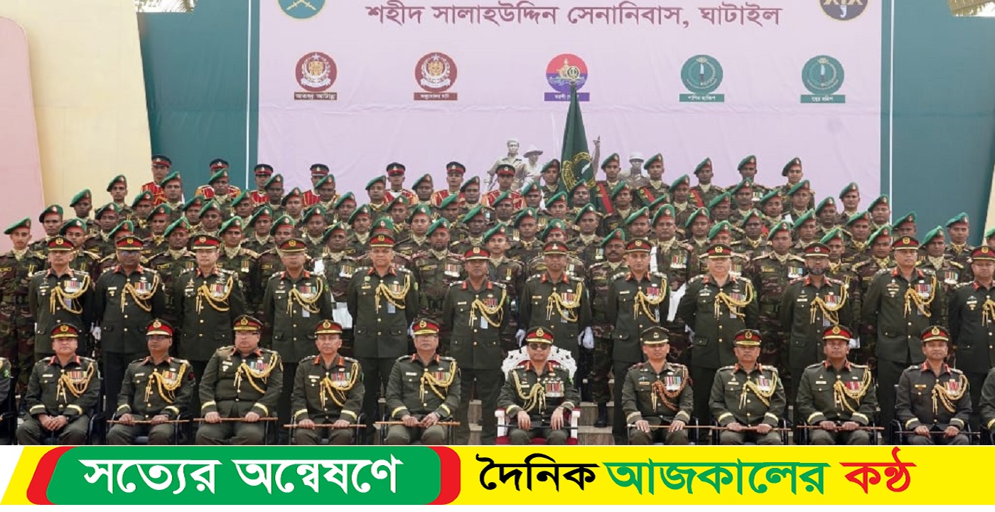 সেনাপ্রধান সেনাবাহিনীর ৫ ইউনিটকে রেজিমেন্টাল কালার প্রদান করলেন