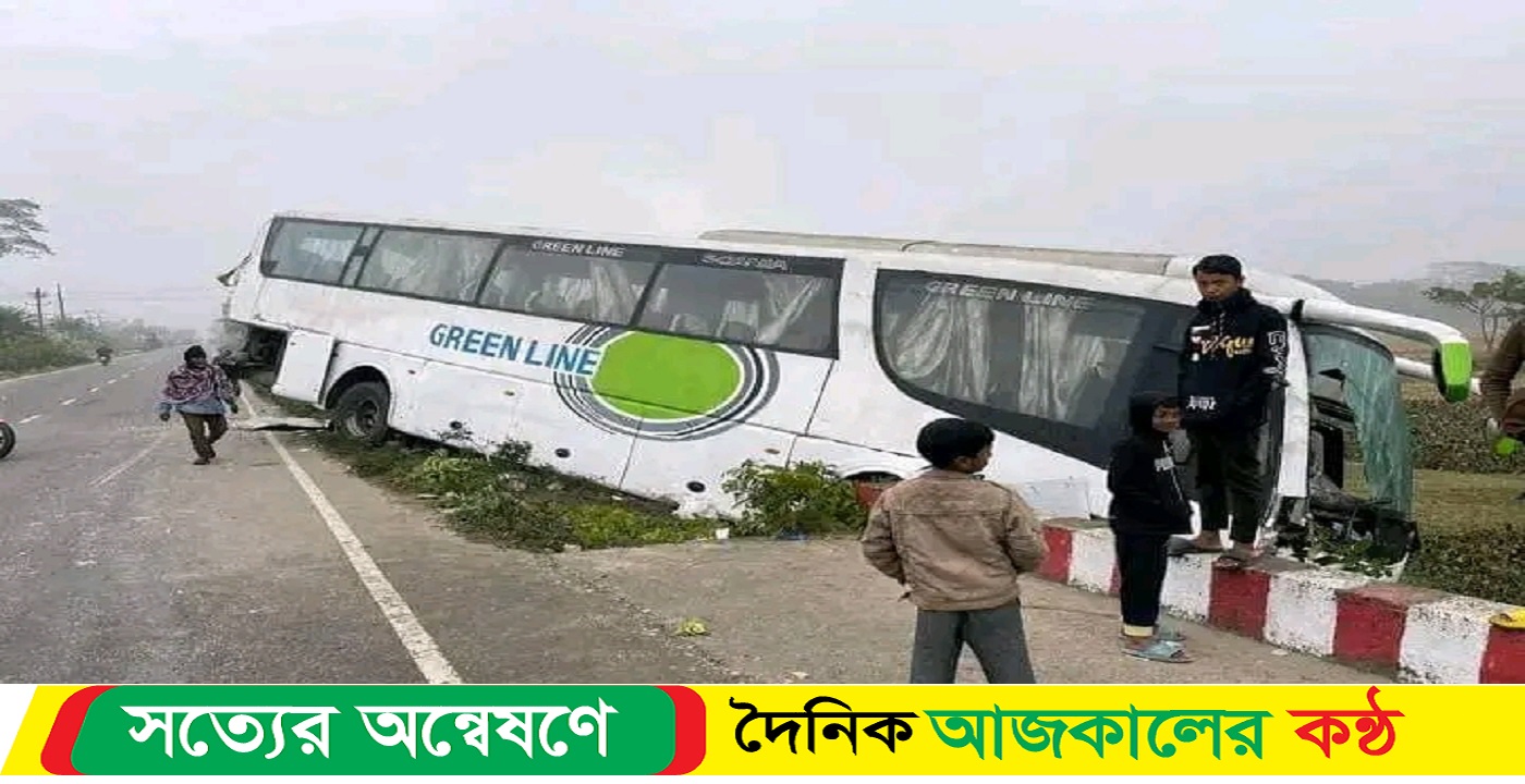 বরিশাল-পটুয়াখালী মহাসড়কে দুই পরিবহনের ধাক্কায় আহত ৩