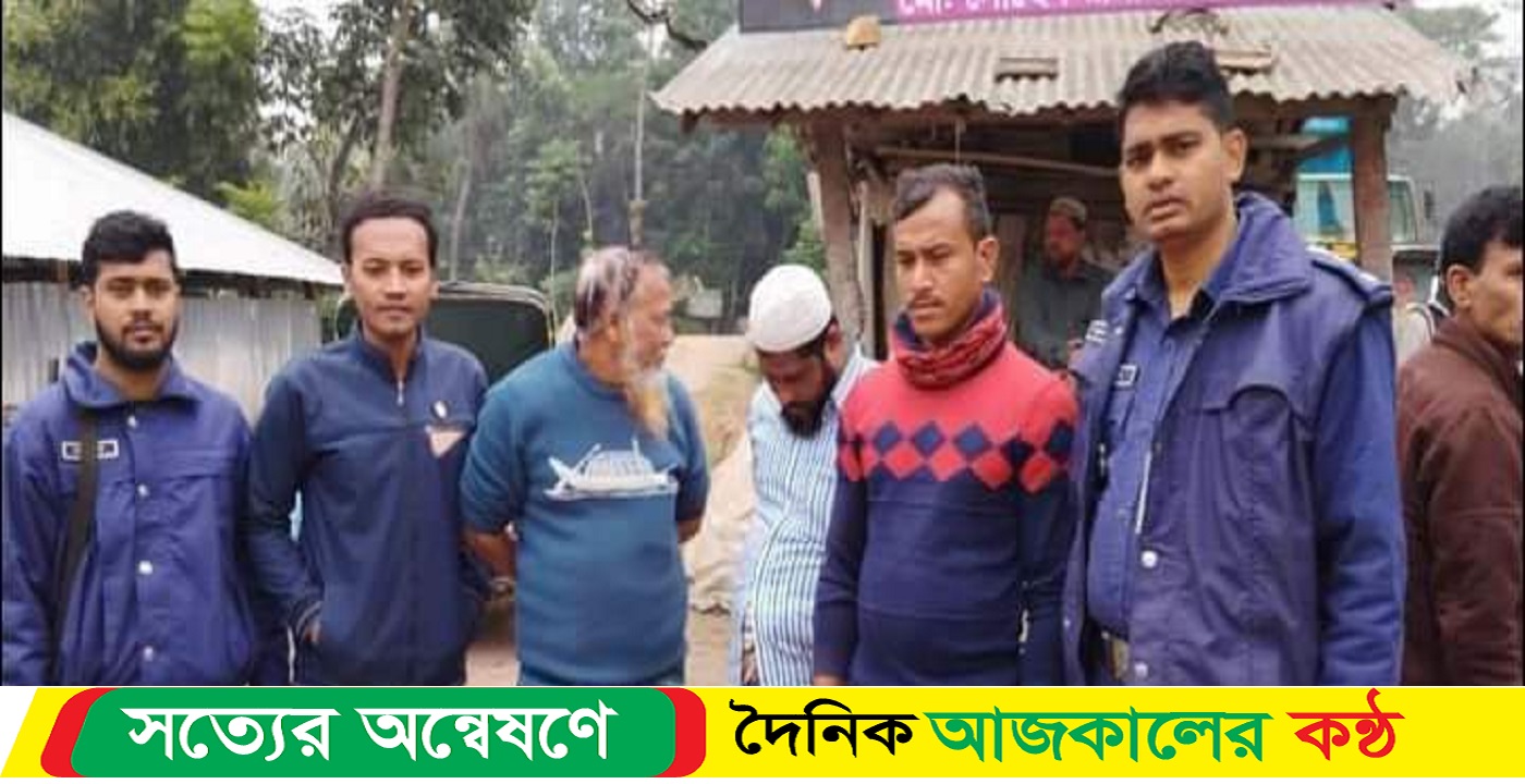 বাকেরগঞ্জে জাটকা ইলিশ বিক্রি অভিযানে তিনজনকে জরিমানা করলেন ইউ এনও