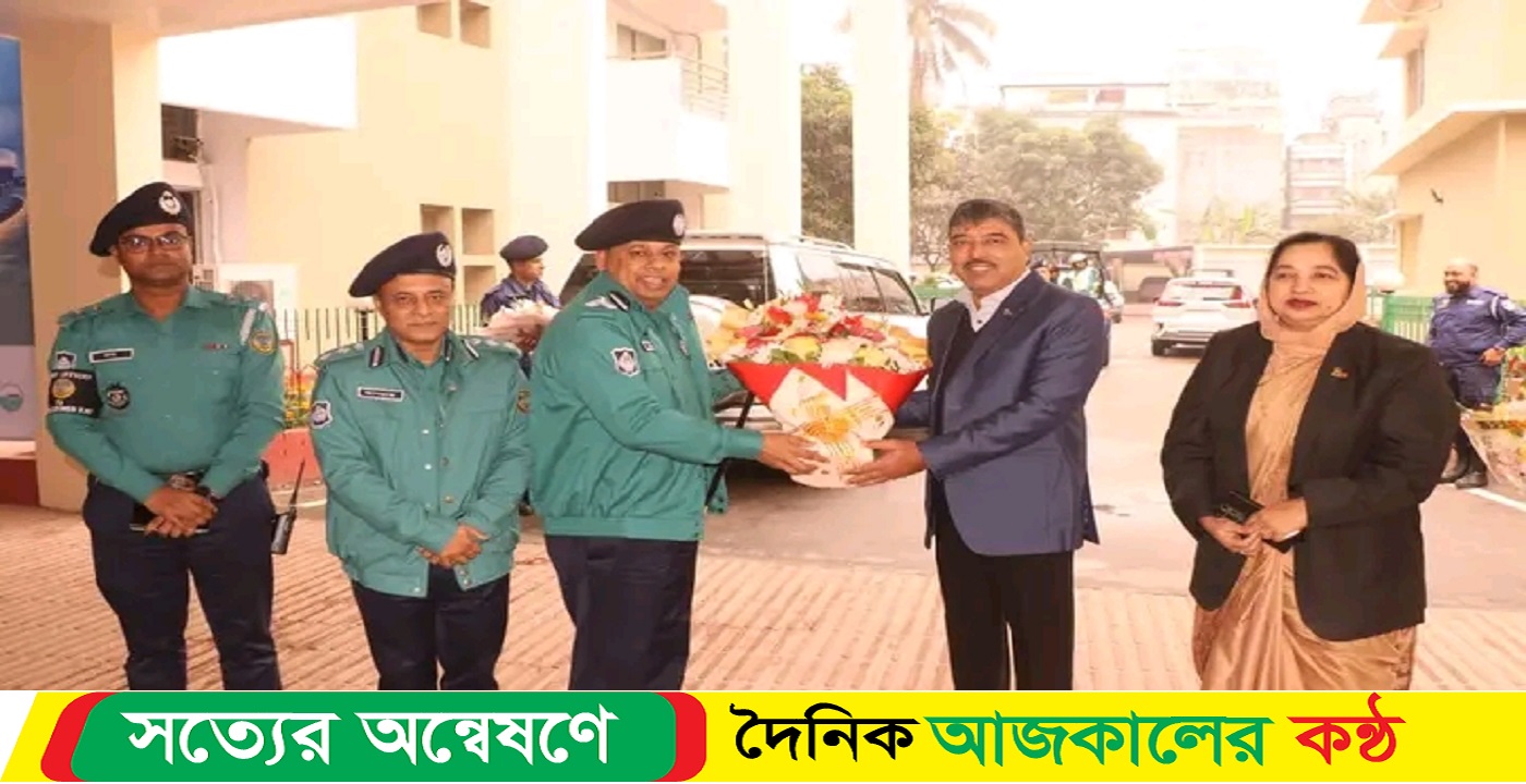 বরিশাল আইজি (ক্রাইম অ্যান্ড অপারেশনস্) এর সাথে বিএমপি কমিশনার এর সৌজন্য সাক্ষাৎ
