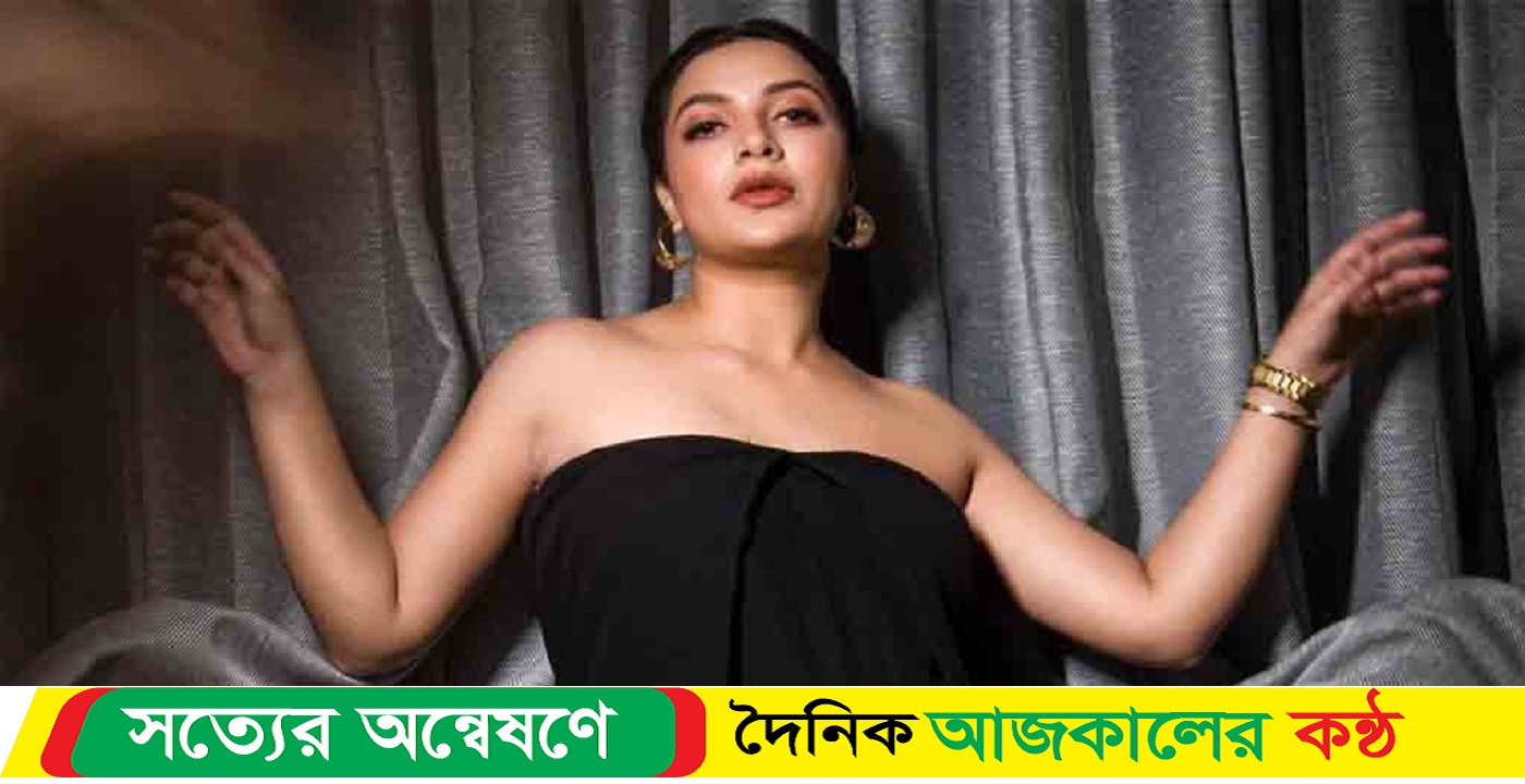 অন্তরঙ্গ ছবি ভাইরাল শুভশ্রীর
