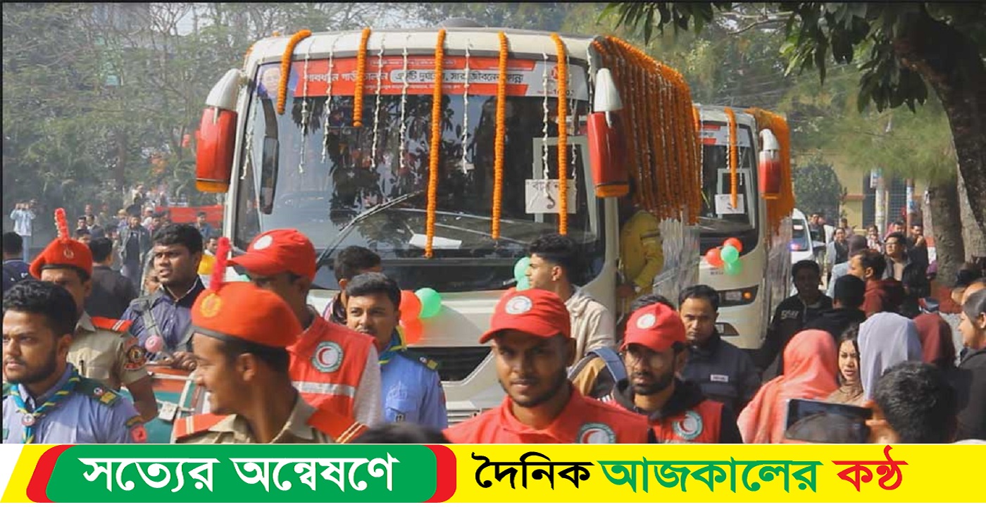 অ্যাডওয়ার্ড কলেজের শিক্ষার্থীদের দুটি বাস উপহার দিলেন : সাহাবুদ্দিন