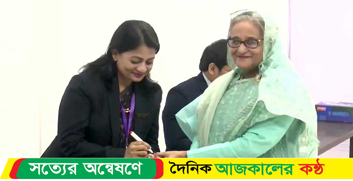 ভোট দিলেন প্রধানমন্ত্রী