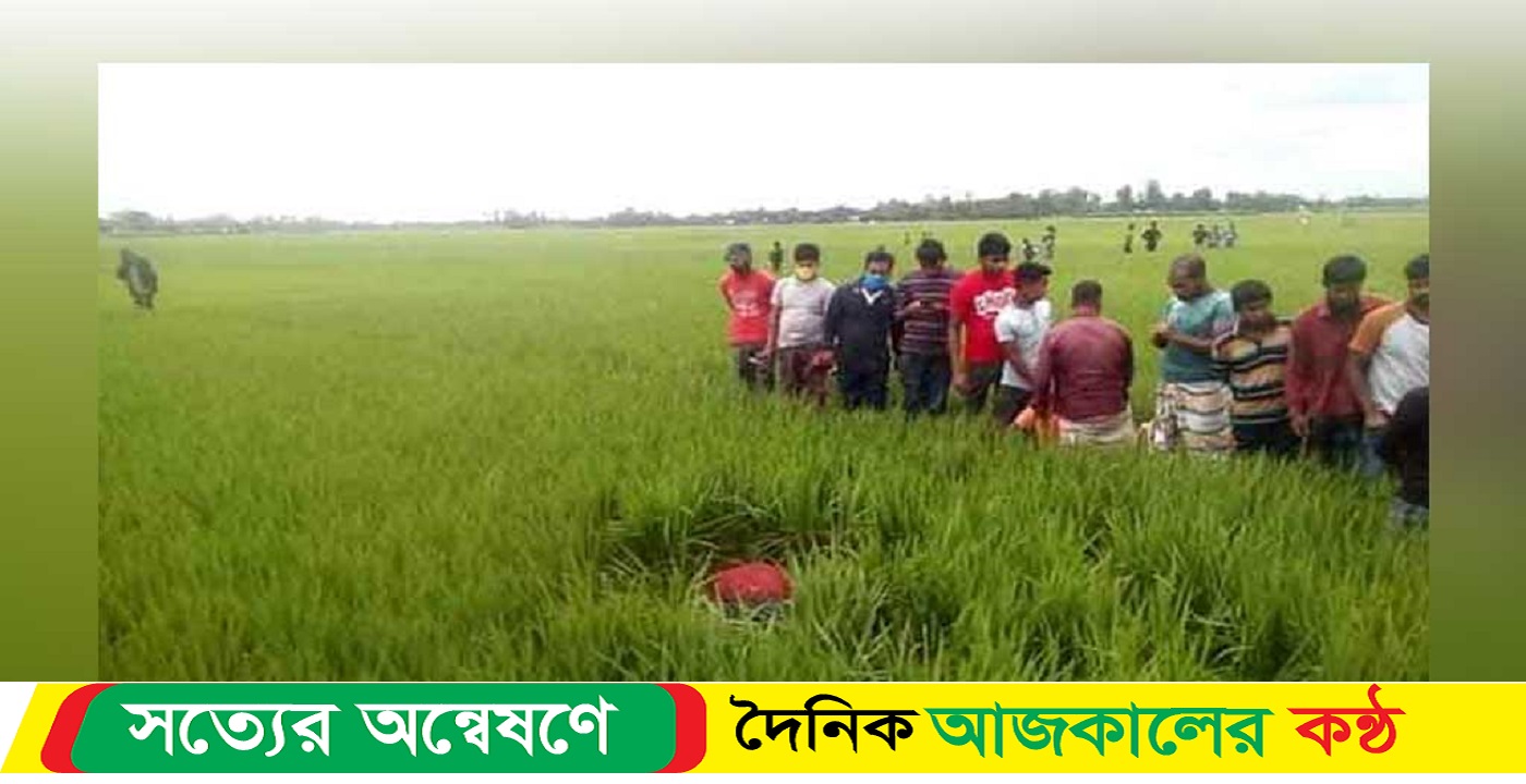 অটোরিকশাচালকের গলাকাটা লাশ ধানখেতে মিলল