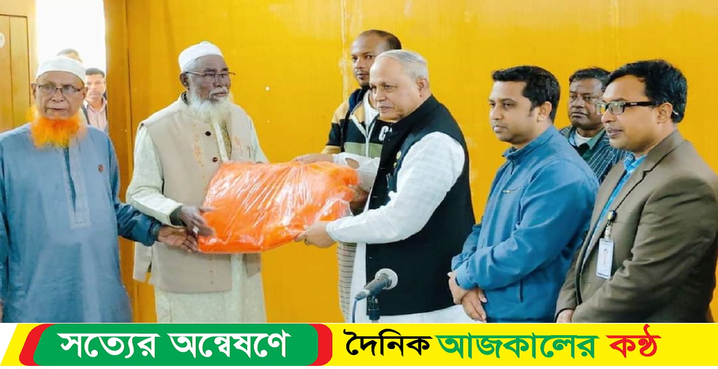 এমপি হাফিজ মল্লিকের পক্ষ থেকে বীর মুক্তিযোদ্ধাদের মাঝে কম্বল বিতারন