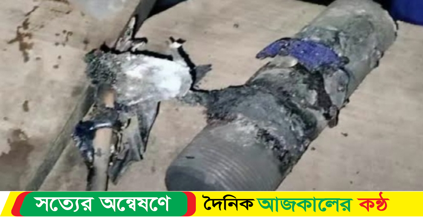 জেলেদের উপর ডাকাতের ককটেল বিস্ফোরণ