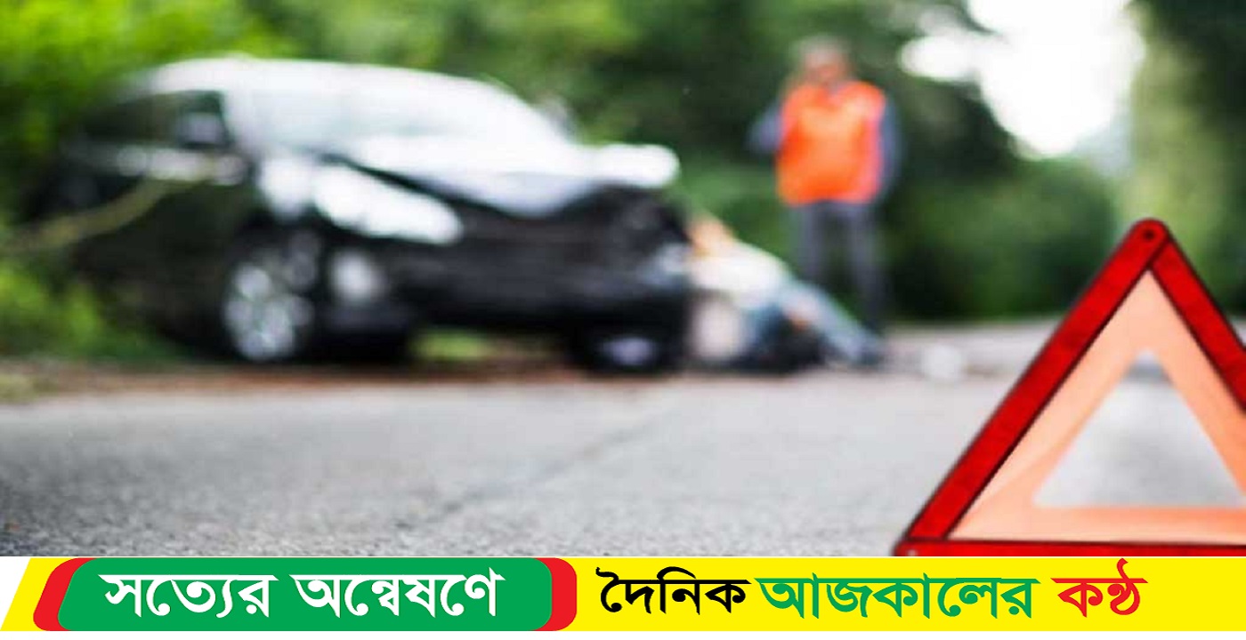 বাস-ট্রাকের সংঘর্ষে নিহত ১৫