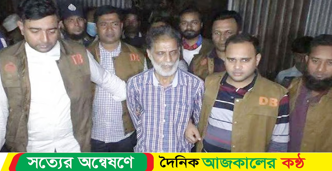 কবুতর আড়ালে ছিল অস্ত্র তৈরির কারখানা