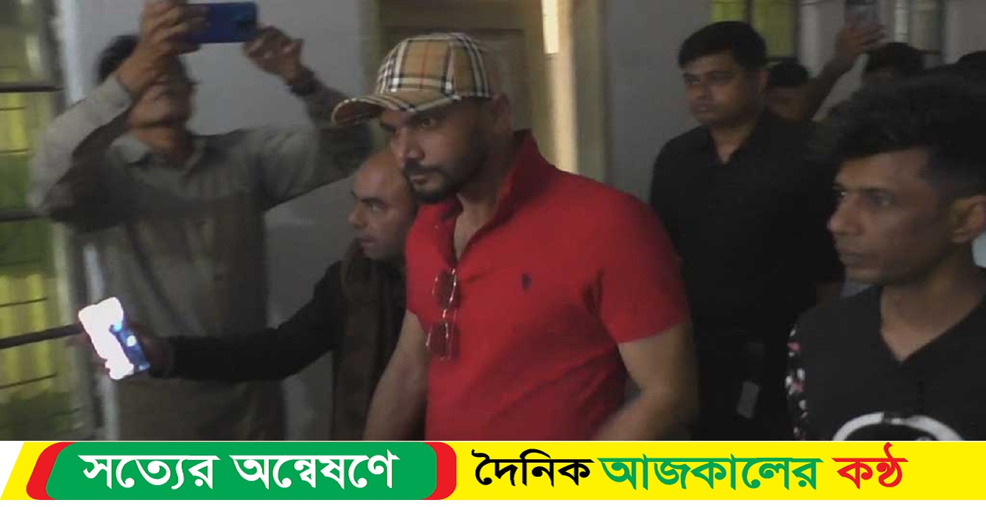 সরকারি টয়লেট নিজের বাড়ির মনে করতে আহ্বান মাশরাফীর