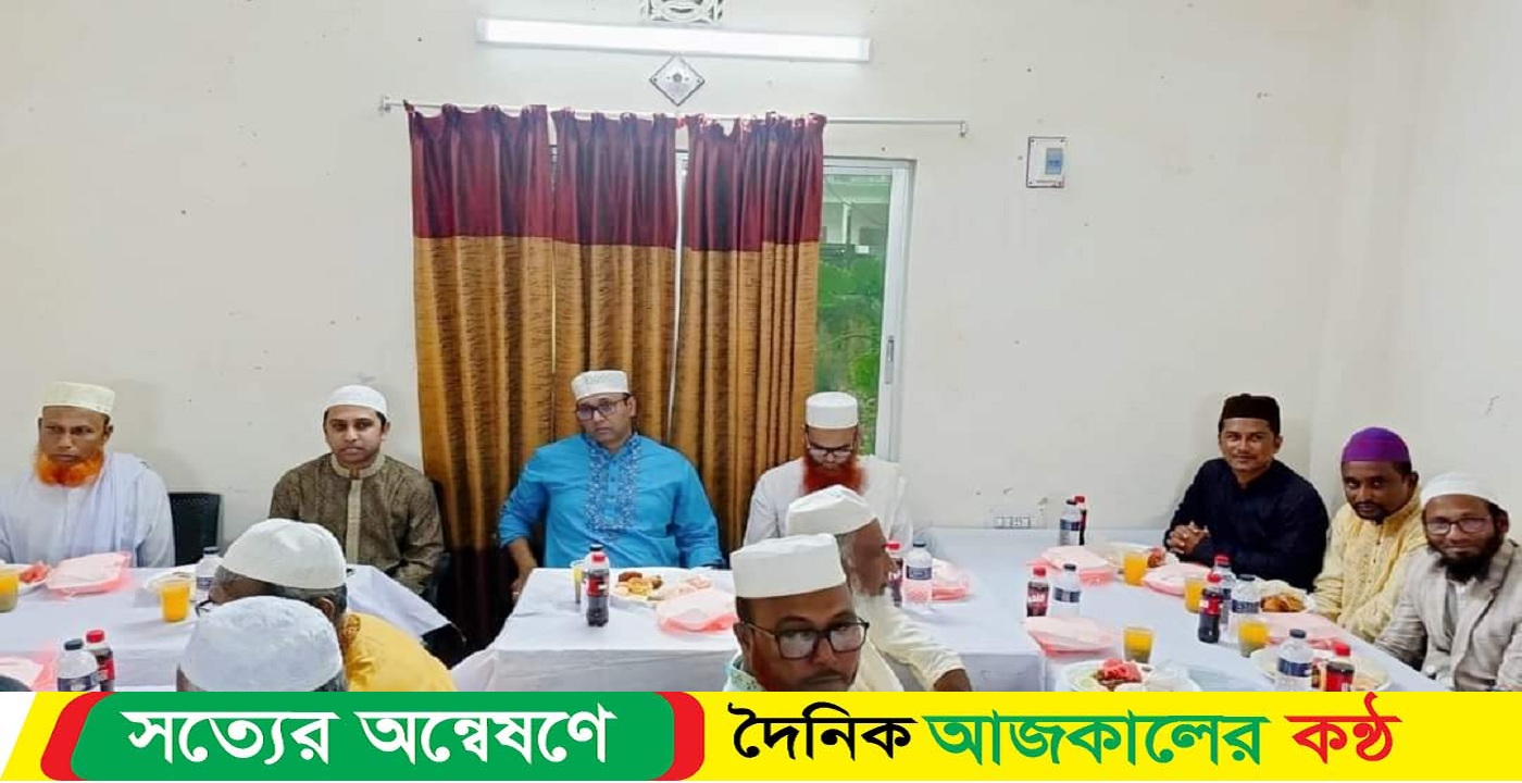বাকেরগঞ্জে সাংবাদিকদের সন্মানে ওসির ইফতার পার্টি