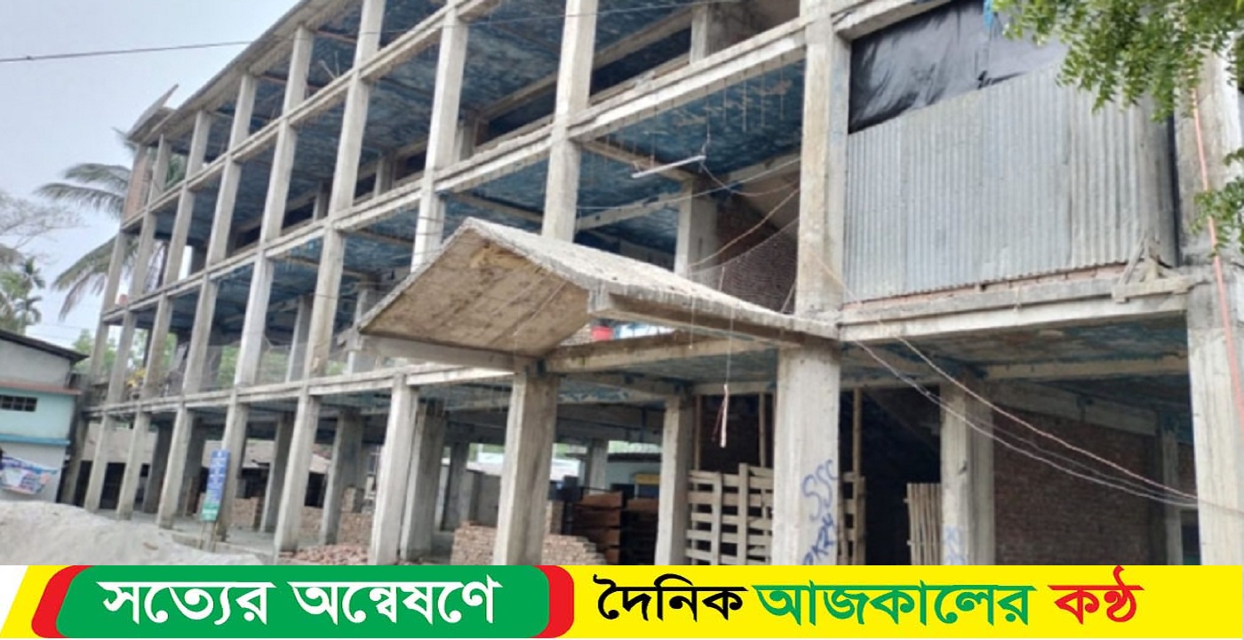 ২ কোটি ৯৩ লাখ ৪৪ হাজার টাকা বরাদ্দে মাদ্রাসার ৪ তলা ভবনে রড ছাড়াই ঢালাই