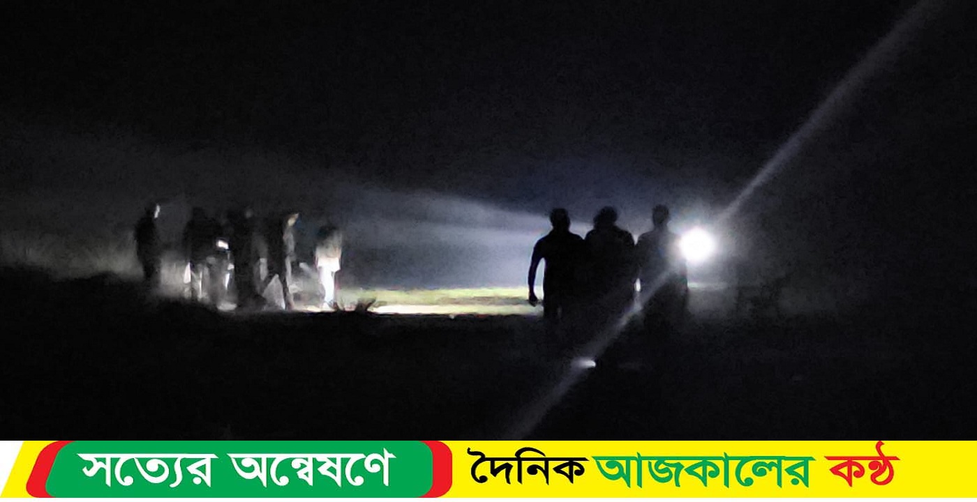 মাদারীপুরে স্কুল ব্যাগে একাধিক ককটেল, আটক ১