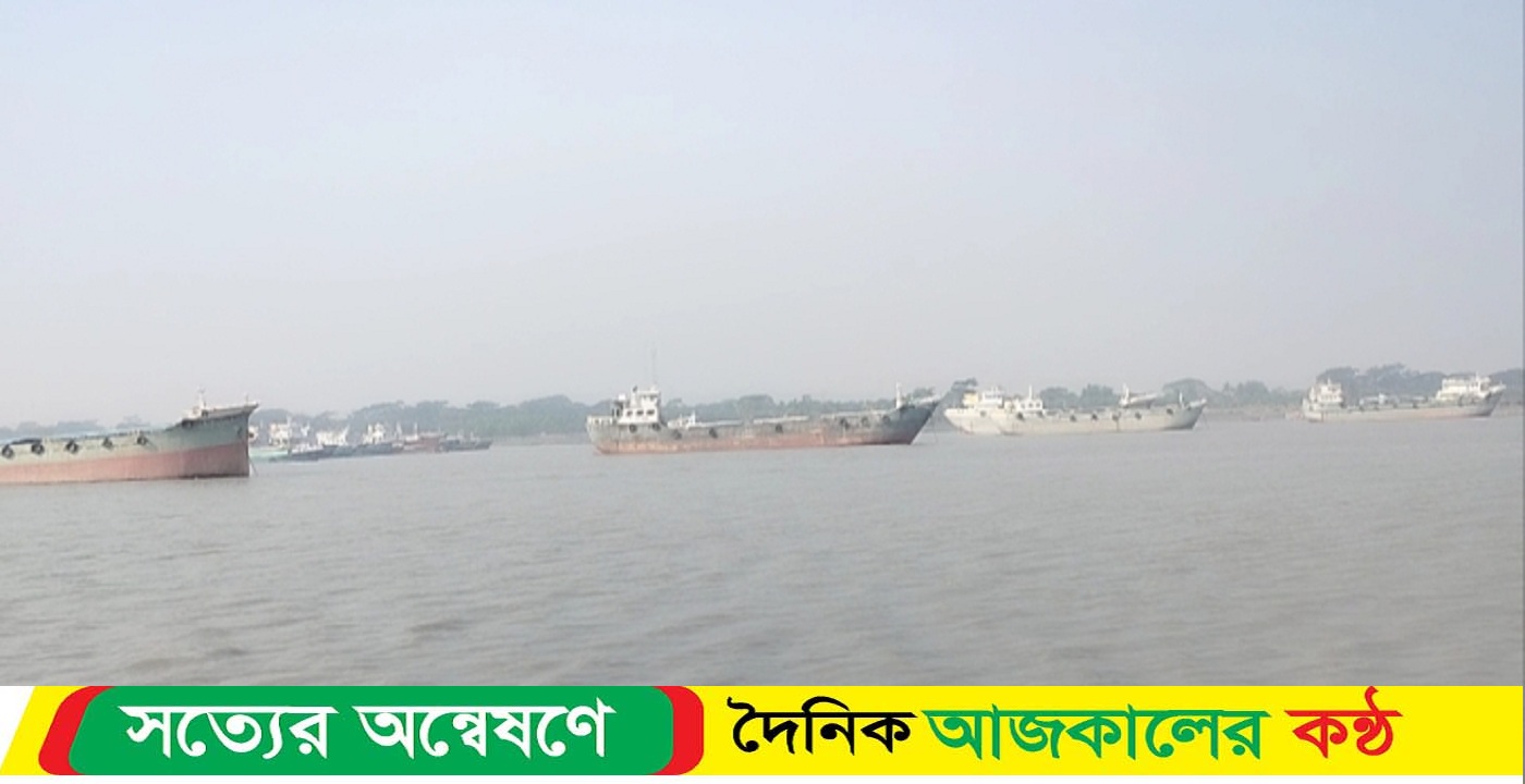 নাটকীয় ভাবে মধ্যরাতে নৌযান শ্রমিকদের আহূত ধর্মঘট স্থগিত