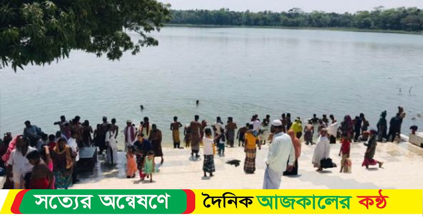 বাগেরহাটের খানজাহান আলীর মাজারে শুরু হয়েছে ৫৫০ বছরের পুরানো ঐতিহ্যবাহী মেলা‌‌