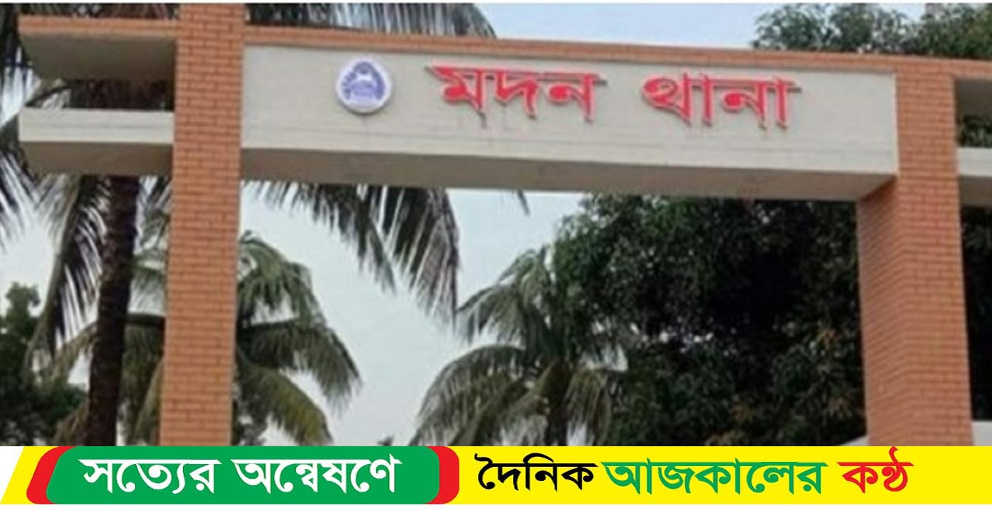 নেত্রকোনার মদনে ইট ভাঙ্গার গাড়ি উল্টে এক শ্রমিক নিহত