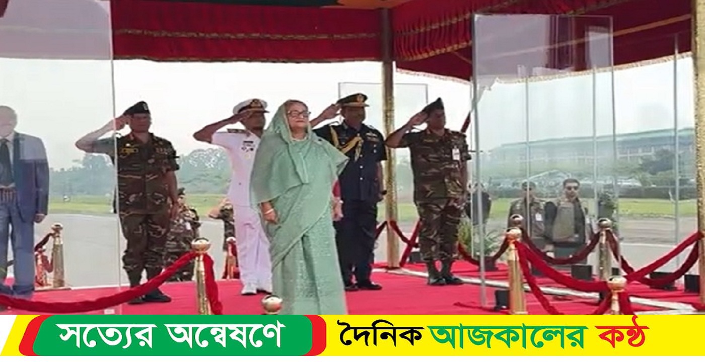 সমরাস্ত্র প্রদর্শনী উদ্বোধন করলেন শেখ হাসিনা