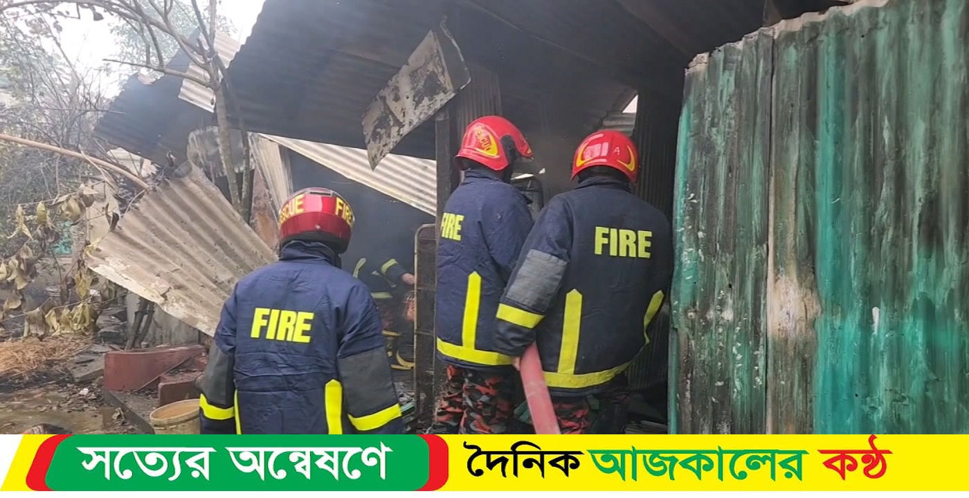 ব্রাহ্মণবাড়িয়ায় পূর্ব বিরোধের জেরে দুই গোষ্ঠির মধ্যে সংঘর্ষ, অগ্নিসংযোগ ও লুটপাট ,আটকঃ ৪