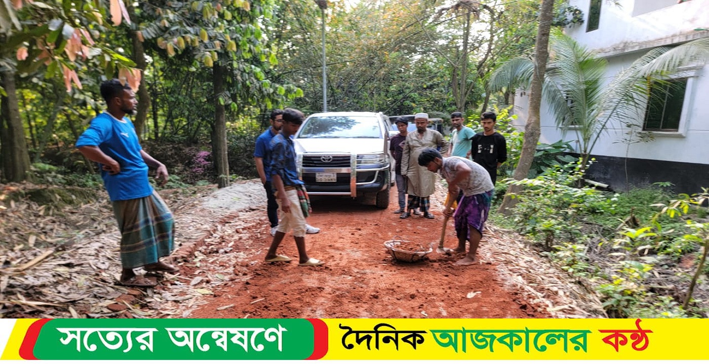 মুরাদনগরে উপজেলা প্রকৌশলীর নির্দেশে নিম্নমানের ইট অপসারণ