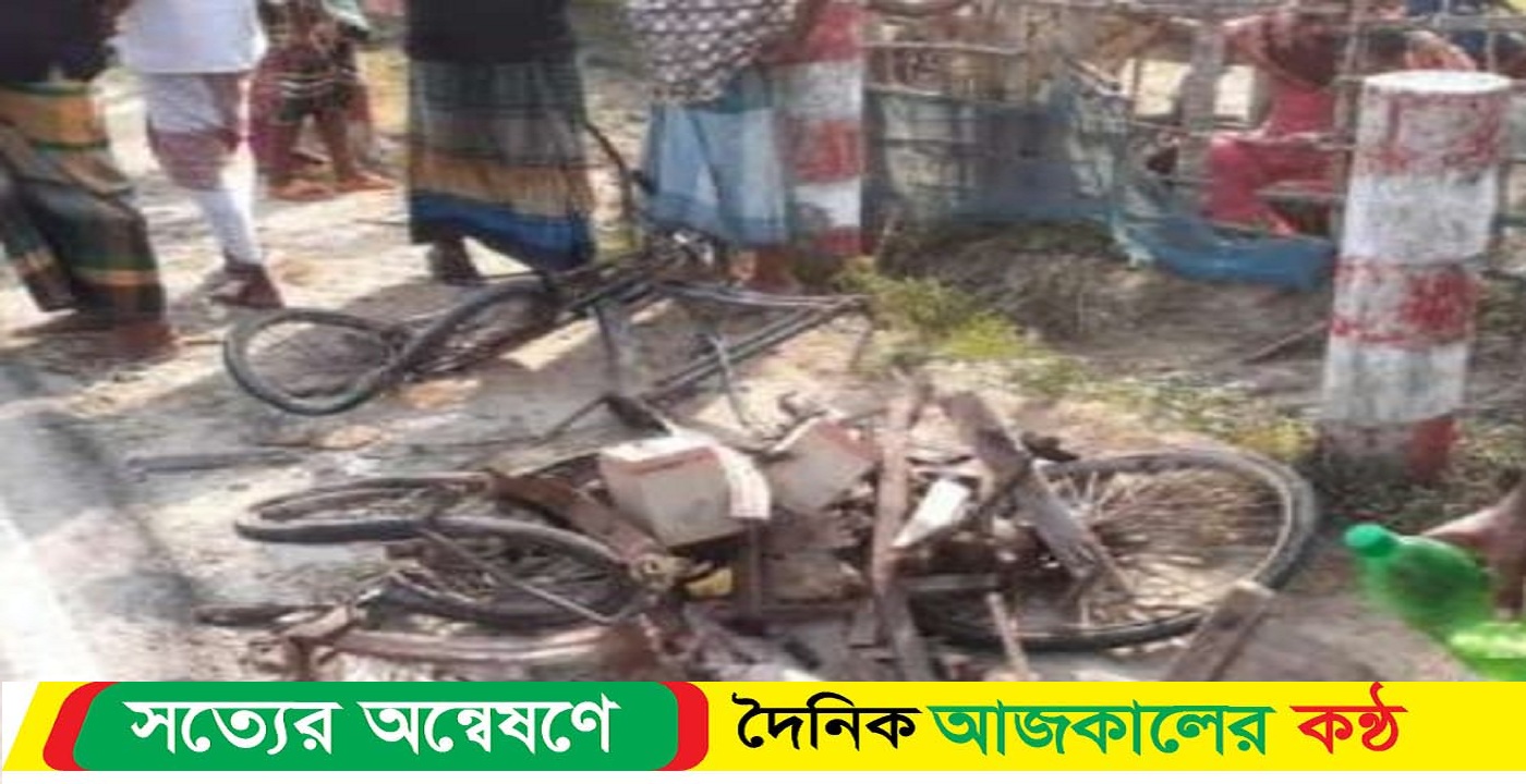 “ট্রাক ও ভ্যানের সংঘর্ নিহত ৩”