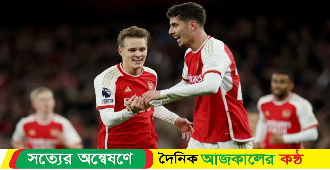 ফের শীর্ষে আর্সেনাল ত্রিমুখী শিরোপার লড়াইয়ে