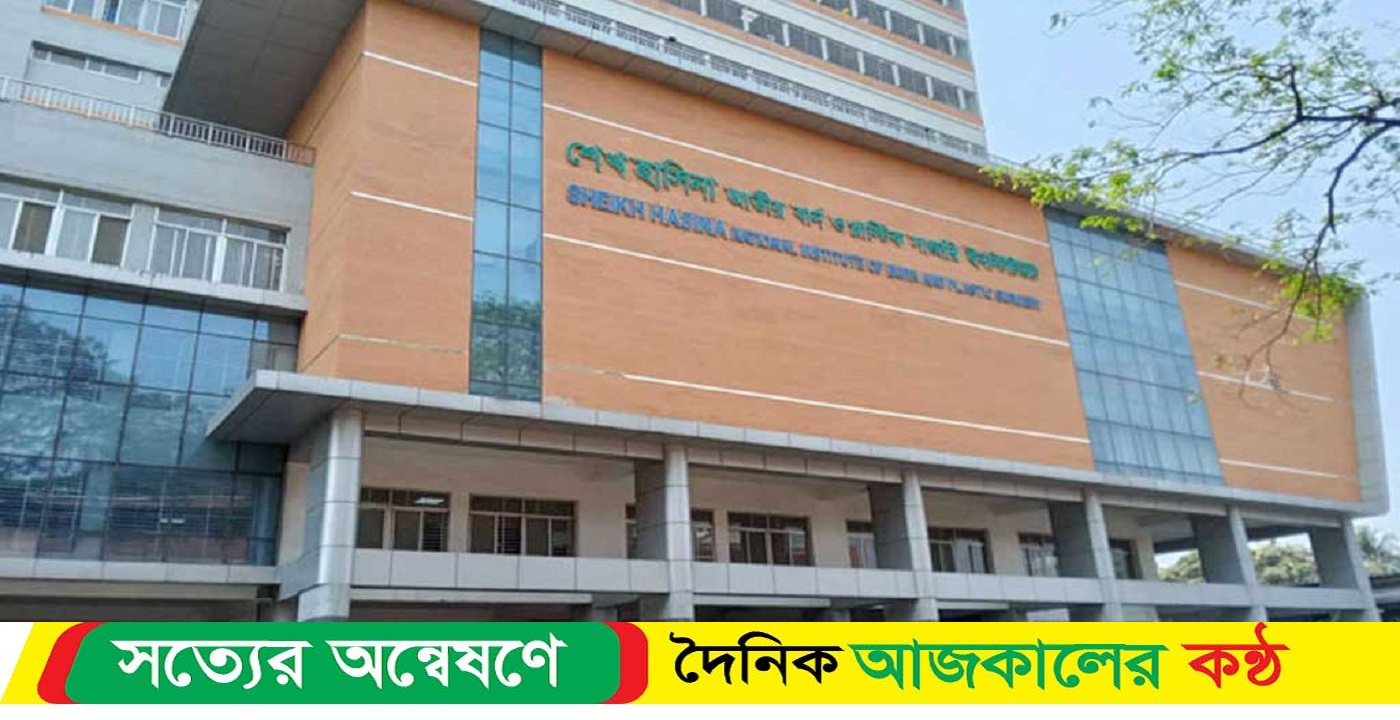 মা-বাবার পর চলে গেলেন ছেলেও