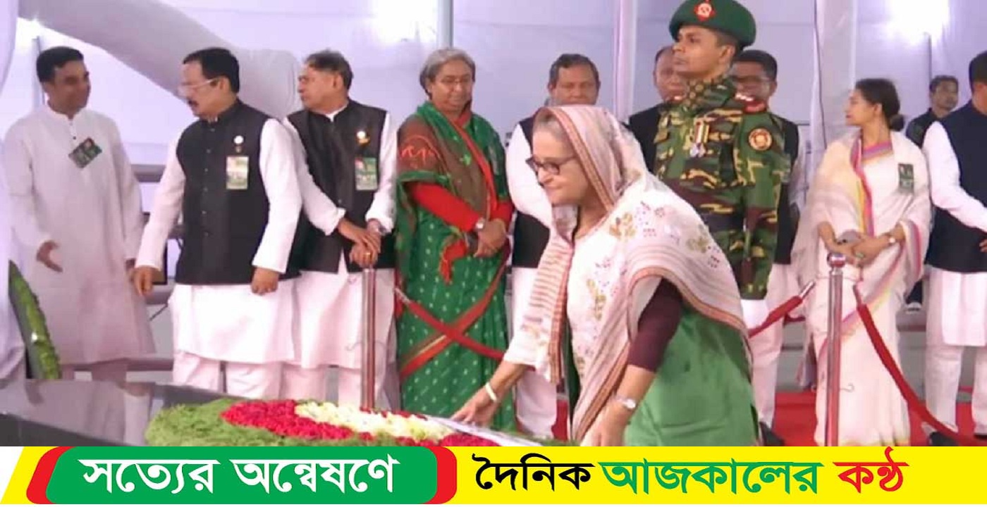 মুজিবনগর দিবসে বঙ্গবন্ধুর প্রতিকৃতিতে শেখ হাসিনার শ্রদ্ধা