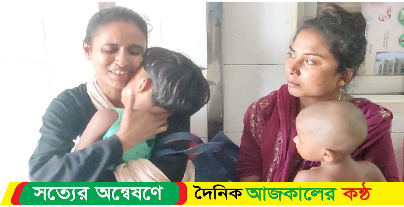 মহাসড়কে গাড়ী চাপায় দুই সবজি বিক্রেতা নিহত