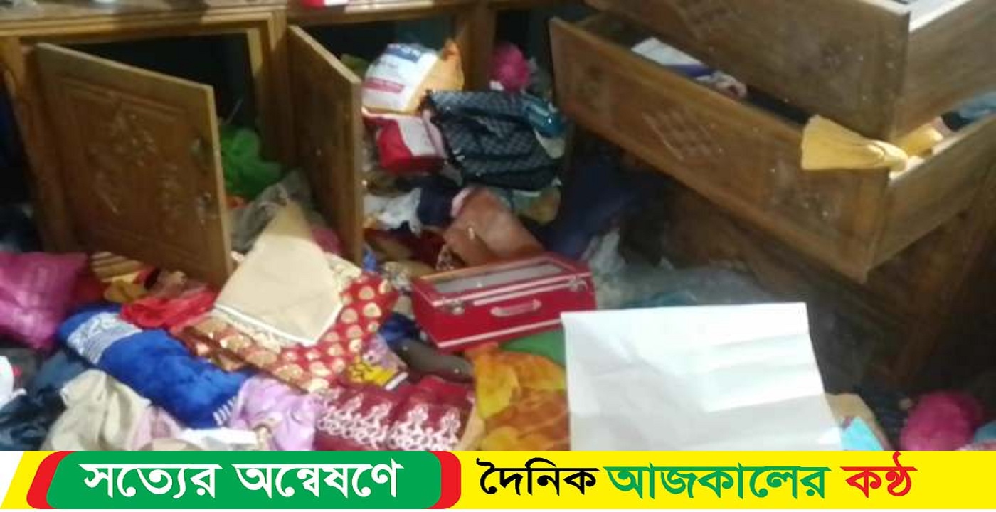 বাউফলে ঘরের গ্রিল কেটে ডাকাতি