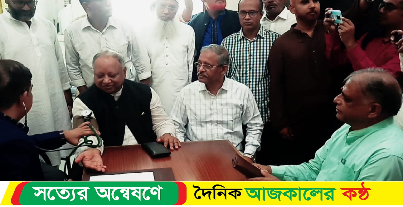বঙ্গবন্ধুর সমাধিতে অধ্যাপক ড. মো. নজরুল ইসলামের শ্রদ্ধা ও দিনব্যাপী ফ্রি মেডিকেল ক্যাম্পিং