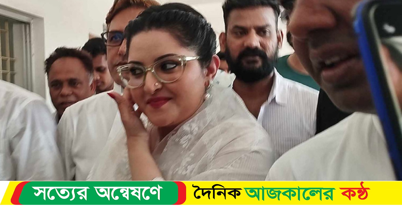 আত্মসমর্পণ করলেন পরীমণি