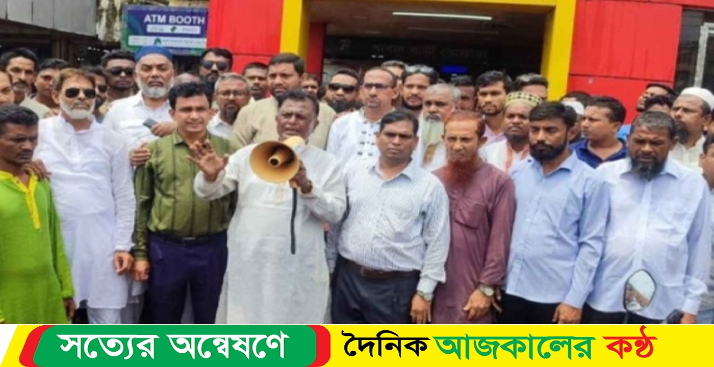 বরিশালে শিক্ষার্থীদের জন্য বাস ভাড়া মওকুফ। সিদ্ধান্ত নিয়েছেন বাস মালিক সমিতি