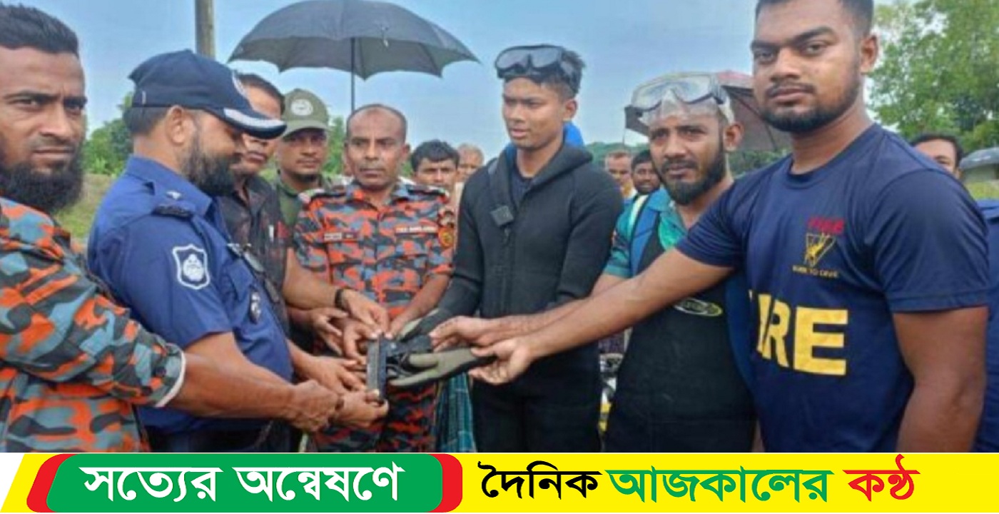 নেত্রকোনার পূর্বধলায় পুলিশের লুট হওয়া অস্ত্র উদ্ধার