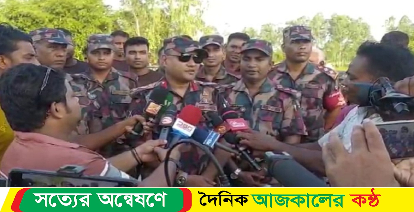 লালমনিরহাট সীমান্ত এলাকায়, ছাত্র জনতা ও বিজিবির সমন্বয়ে রাস্তা সংস্কার