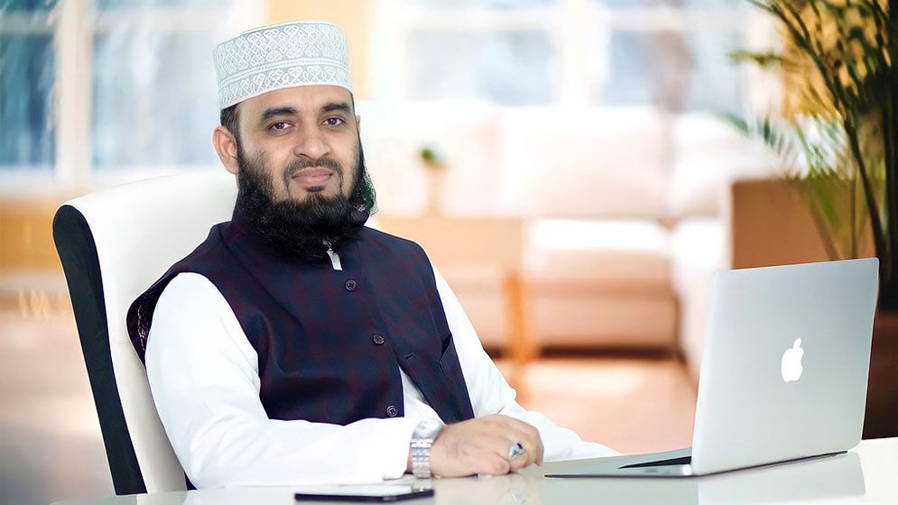 শ্রোতাদের দুঃসংবাদ দিলেন আজহারী