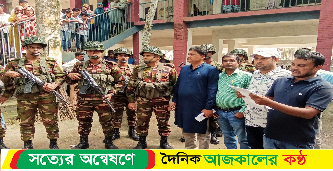 আমখোলা ইউনিয়ন পরিষদে প্রজনন মৌসুমে মা- ইলিশ রক্ষায় ভিজিএফ চাল বিতরণ