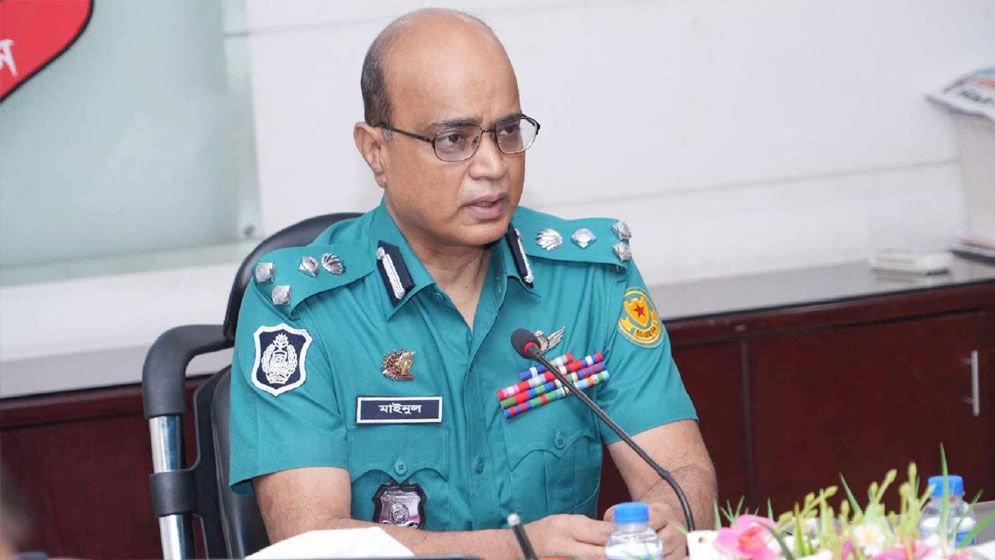 নিষিদ্ধ ছাত্রলীগকে রাস্তায় নামতে দেওয়া হবে না : ডিএমপি কমিশনার
