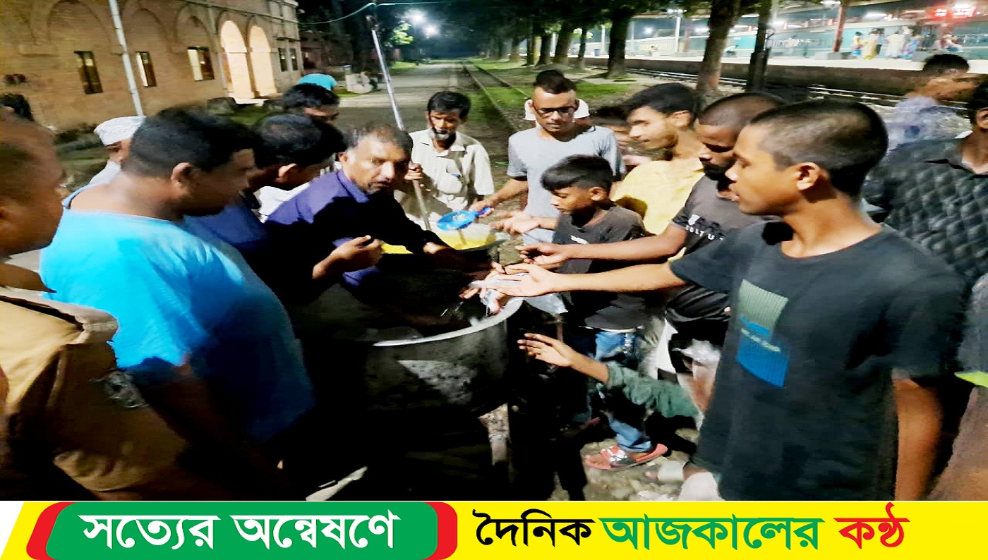 লালমনিরহাটের ‘নদী ভাঙ্গা পরিষদ’একযুগ ধরে ছিন্নমূল মানুষের মুখে খাবার তুলে দিচ্ছে