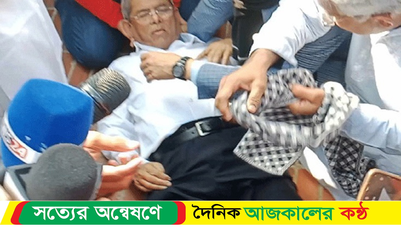 স্মৃতিসৌধে কথা বলতে বলতে শুয়ে পড়লেন মির্জা ফখরুল